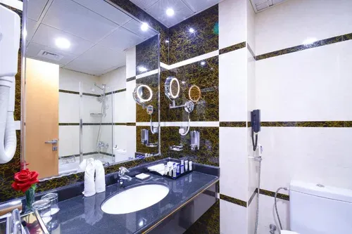 Emaar Maktan Bathroom